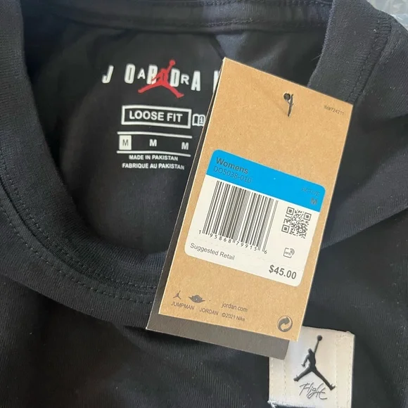 Jordan Nike Essentials Boxy 2 Logo Cropped T-Shirt - Black - Picture 10 of 11